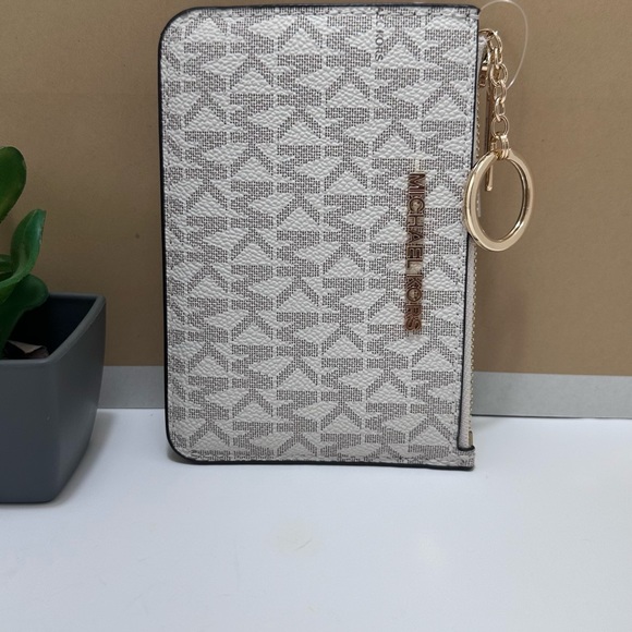 Michael Kors Card Holder - Picture 6 of 9